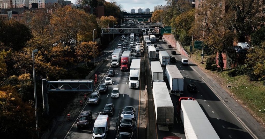 US Strengthens Emission Rules for Heavy-Duty Trucks to Combat Climate Change US Strengthens Emission Rules for Heavy-Duty Trucks to Combat Climate Change