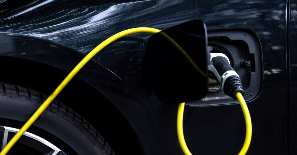 Considering a Hybrid Car? Here’s What You Need to Know