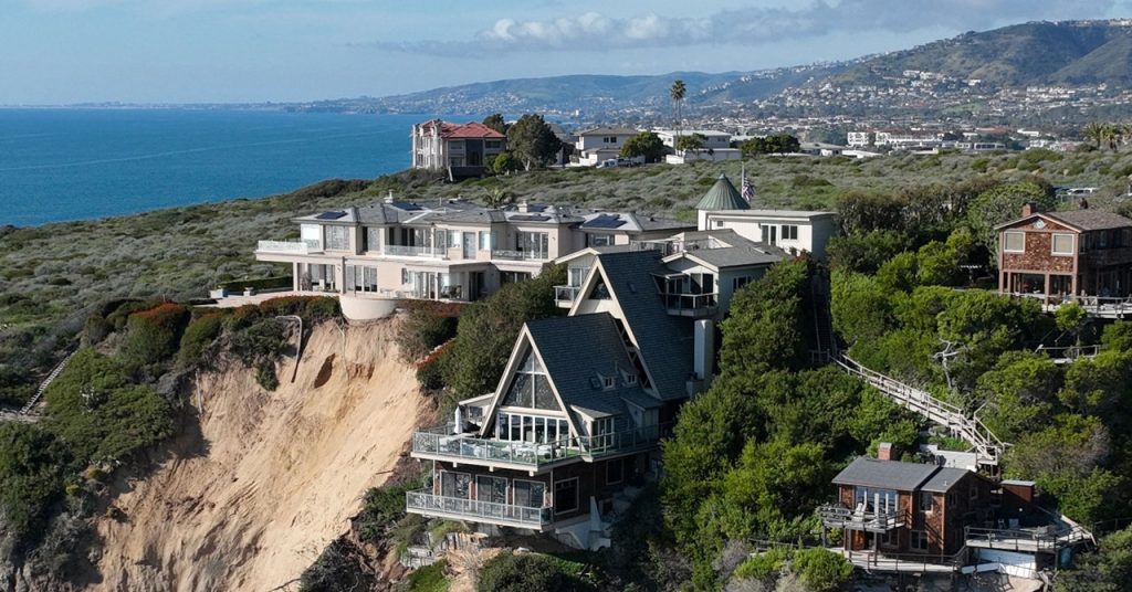 California’s Frequent Heavy Rain Increases Mudslide Risk California’s Frequent Heavy Rain Increases Mudslide Risk