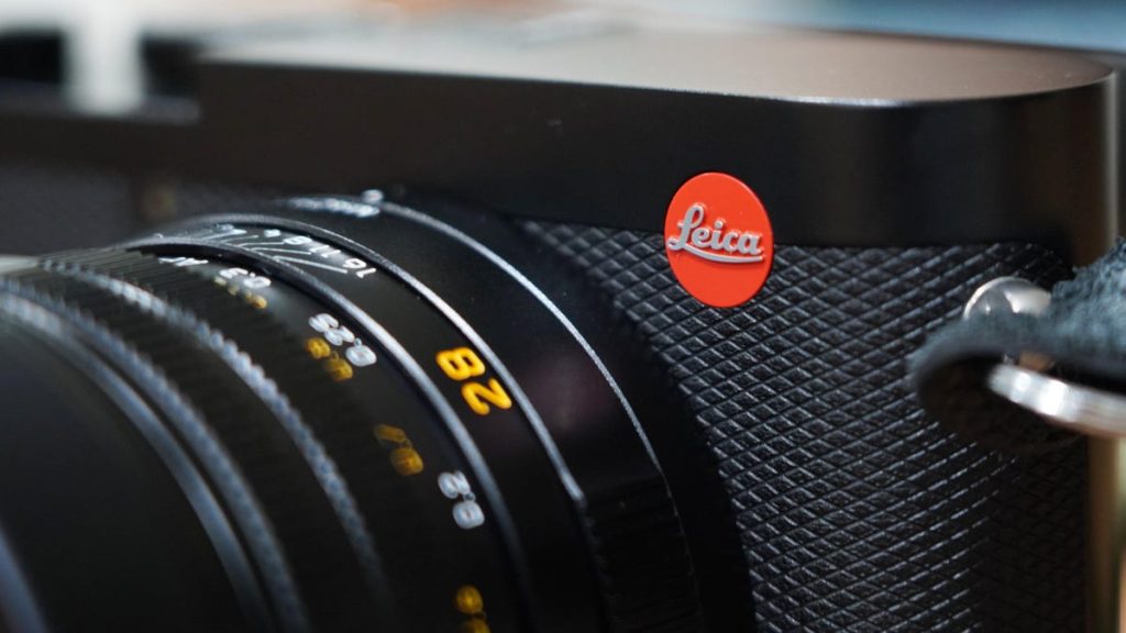 Leica’s $9,500 Camera: A Lifeline for Photojournalism in the Age of AI Leica’s $9,500 Camera: A Lifeline for Photojournalism in the Age of AI