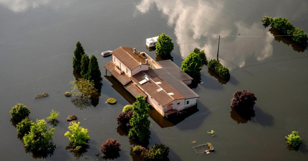 The Worldwide Health Consequences of Climate Change The Worldwide Health Consequences of Climate Change