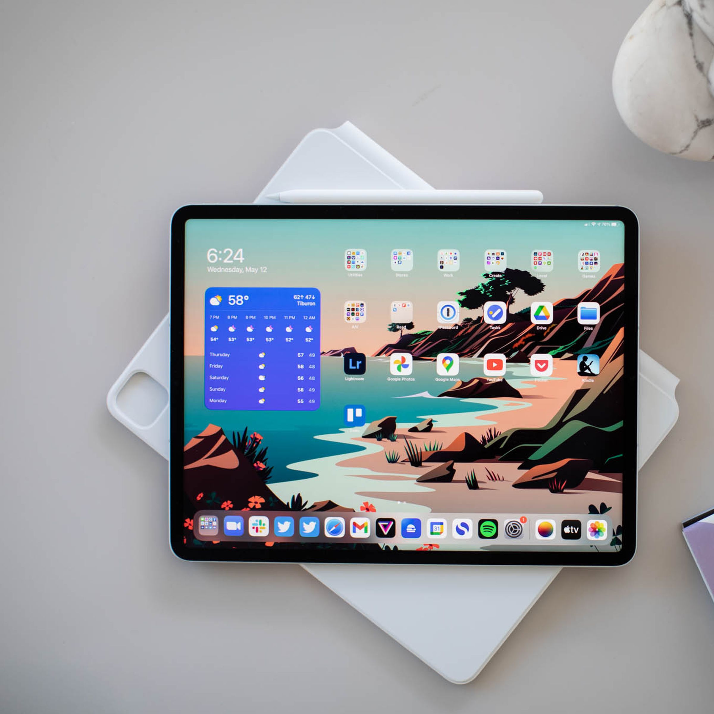 The iPad Pro with the ⁣Liquid Retina XDR display