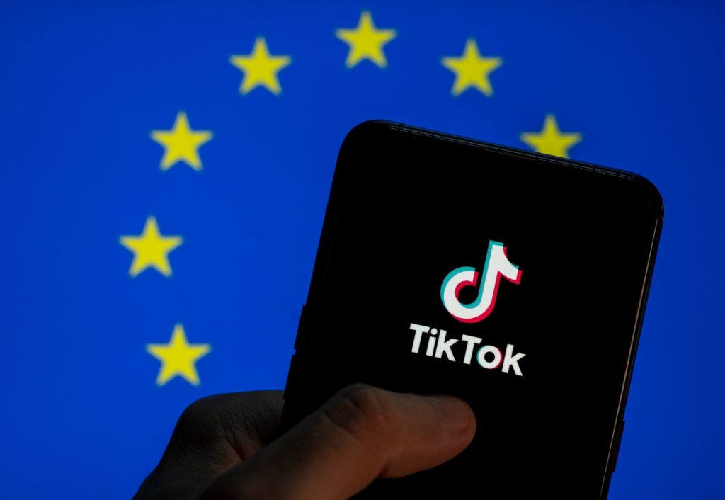 TikTok Removes Lite App Feature in EU Amid Addiction Worries TikTok Removes Lite App Feature in EU Amid Addiction Worries