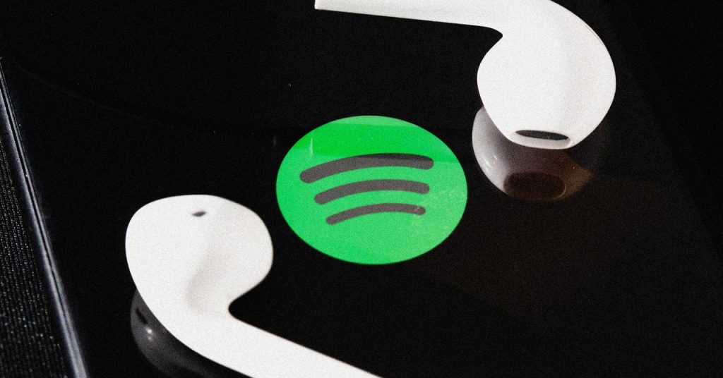Spotify Tips for Album Lovers: How to Enjoy Full Albums Spotify Tips for Album Lovers: How to Enjoy Full Albums